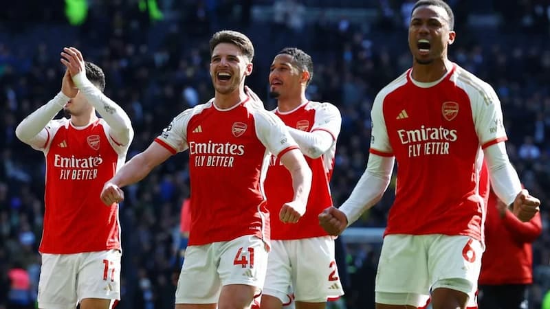 Arsenal có nguy cơ trắng tay trong mùa giải 2023/2024